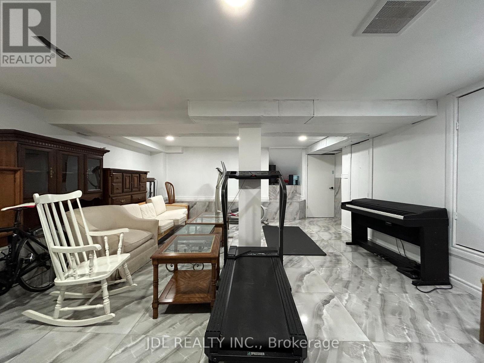 Master Bedroom - 80 Mosedale Cres Crescent, Toronto, Ontario  M2J 3A4 - Photo 7 - C12725996