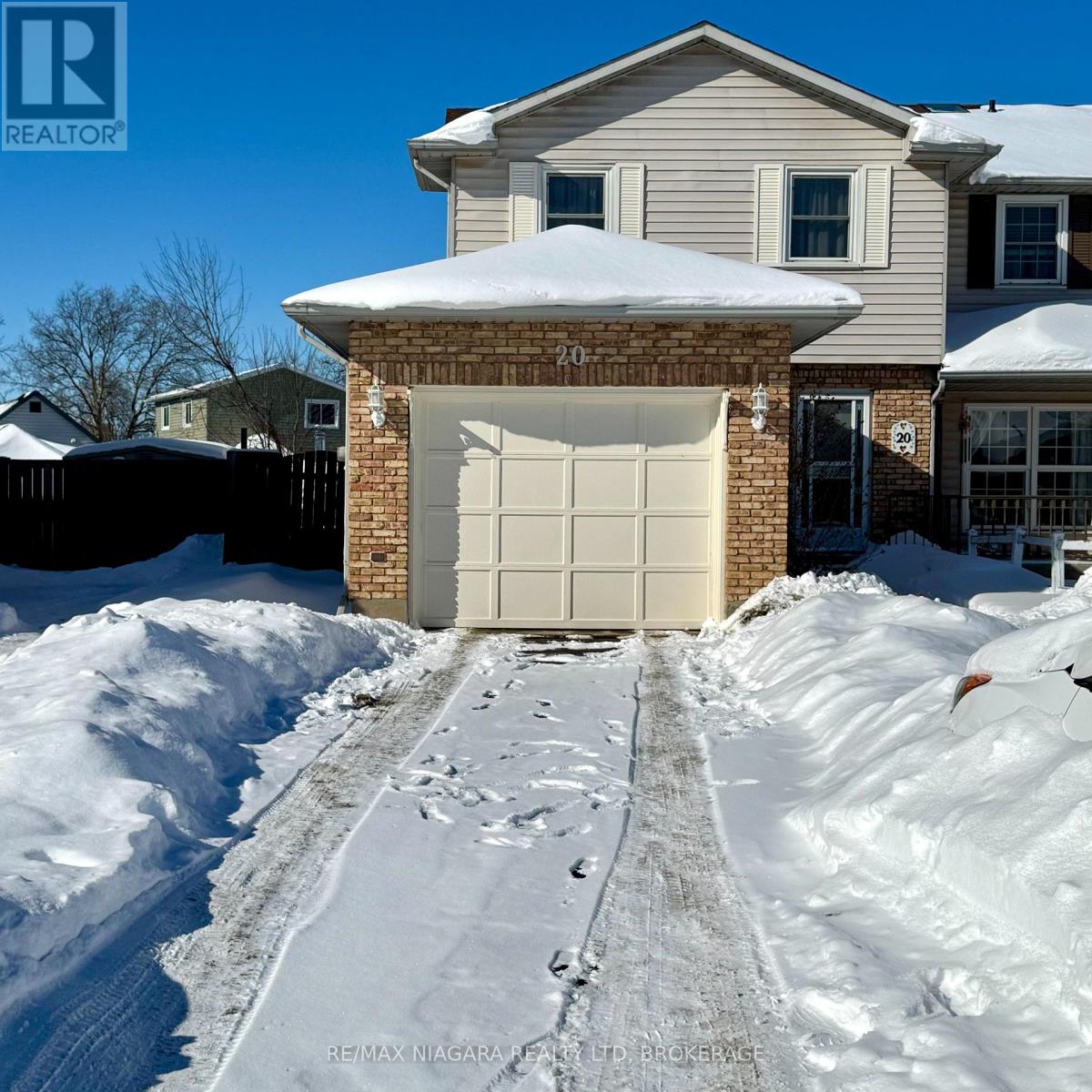 20 Station Street, Welland, Ontario  L3C 5K7 - Photo 2 - X12747182