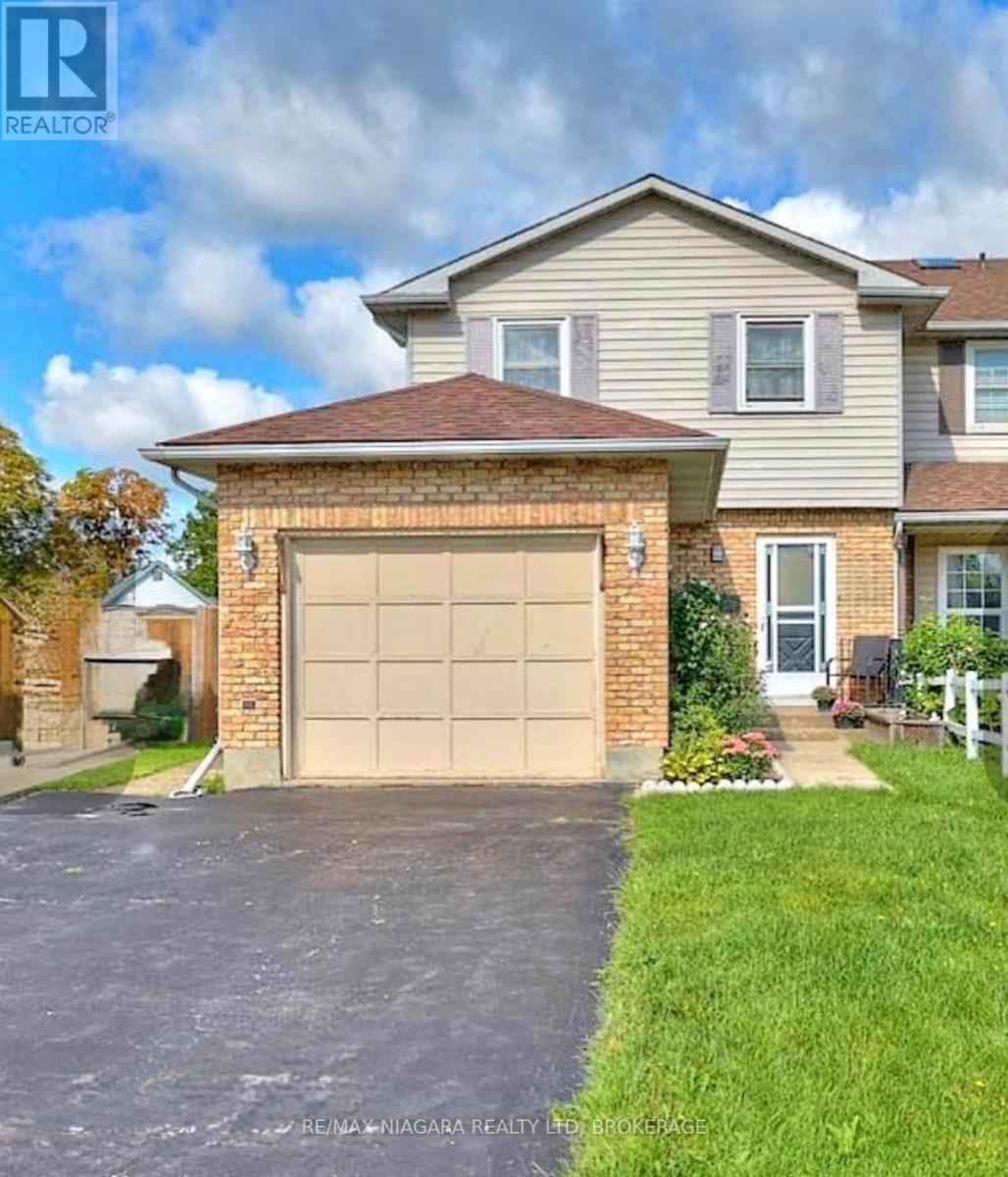 20 Station Street, Welland, Ontario  L3C 5K7 - Photo 3 - X12747182