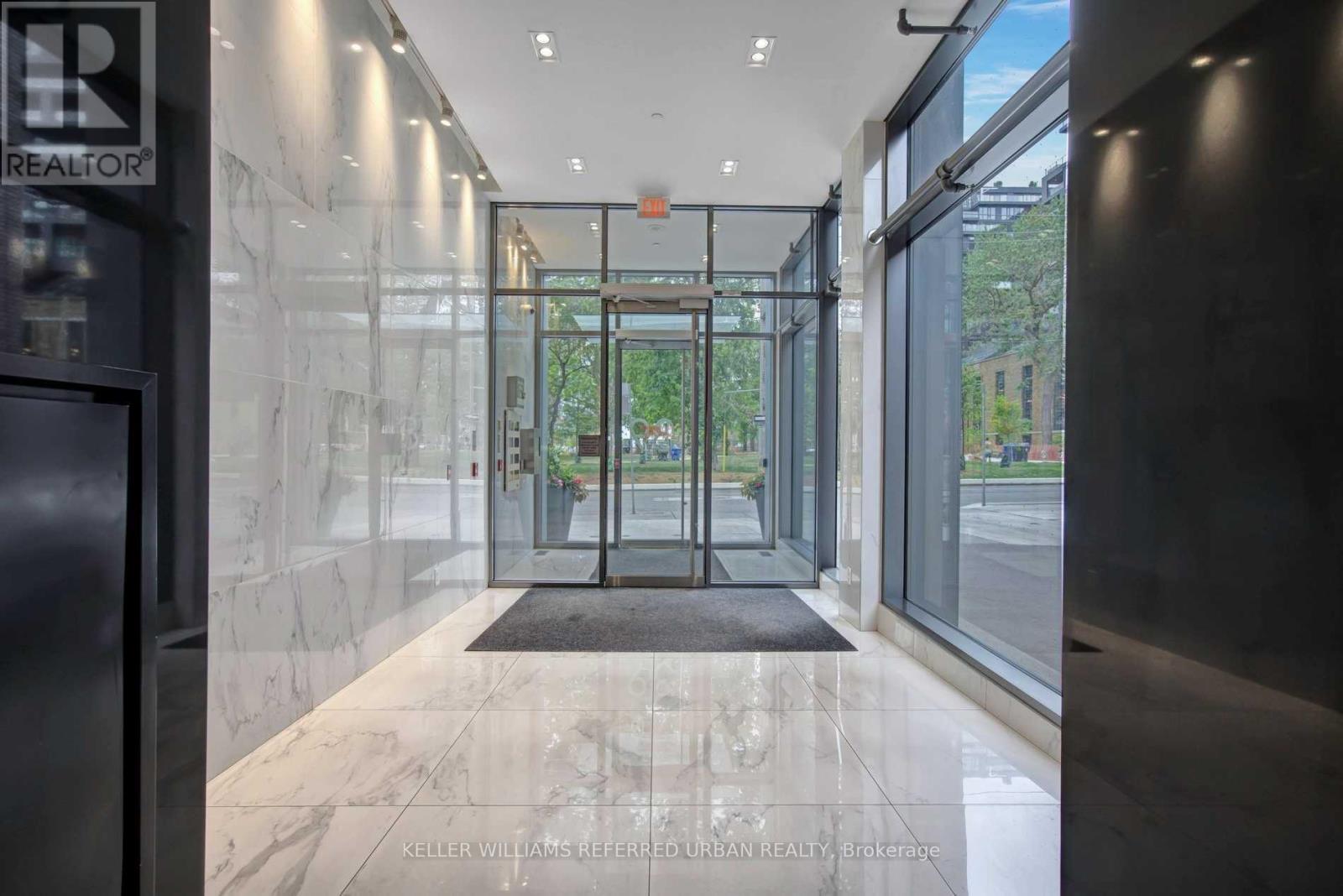 808 - 39 Brant Street, Toronto, Ontario  M5V 0M8 - Photo 3 - C12747168