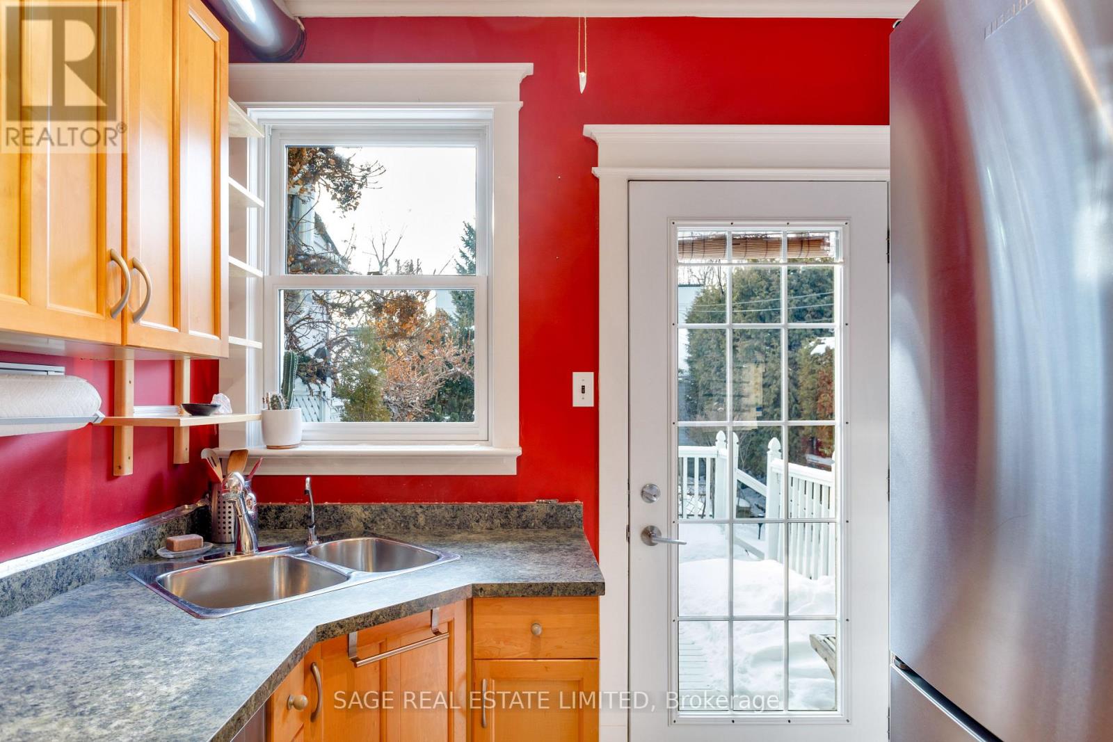 124 Alton Avenue, Toronto, Ontario  M4L 2M2 - Photo 17 - E12747164