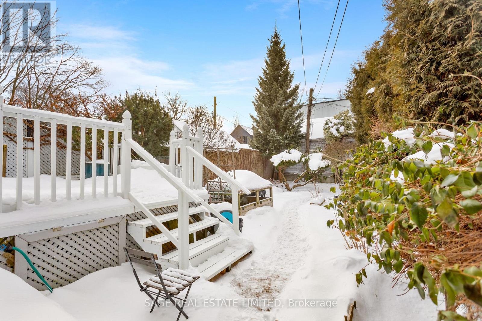 124 Alton Avenue, Toronto, Ontario  M4L 2M2 - Photo 20 - E12747164