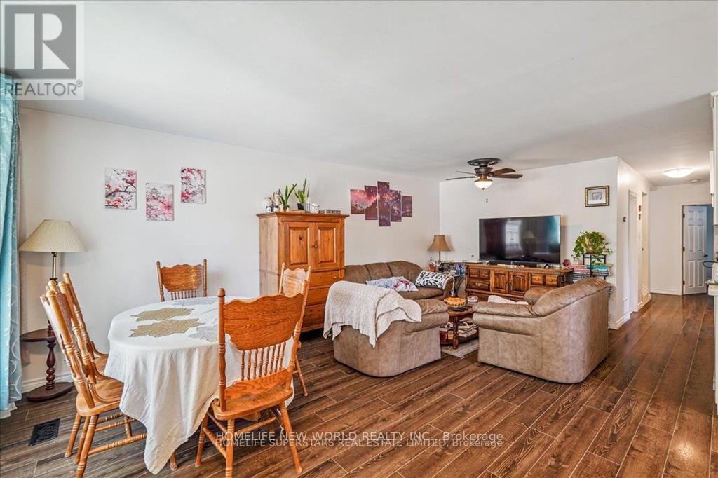 Upper - 47 Davis Road, Aurora, Ontario  L4G 2B4 - Photo 5 - N12747190