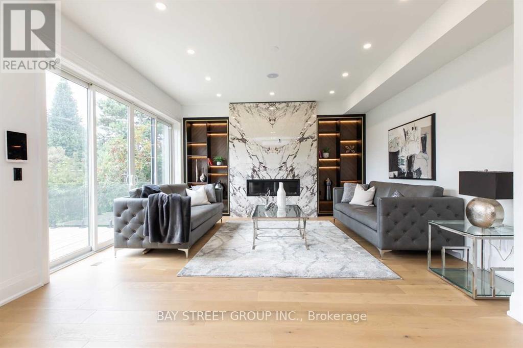 187 Rathburn Road, Toronto, Ontario  M9B 2L5 - Photo 13 - W12747178