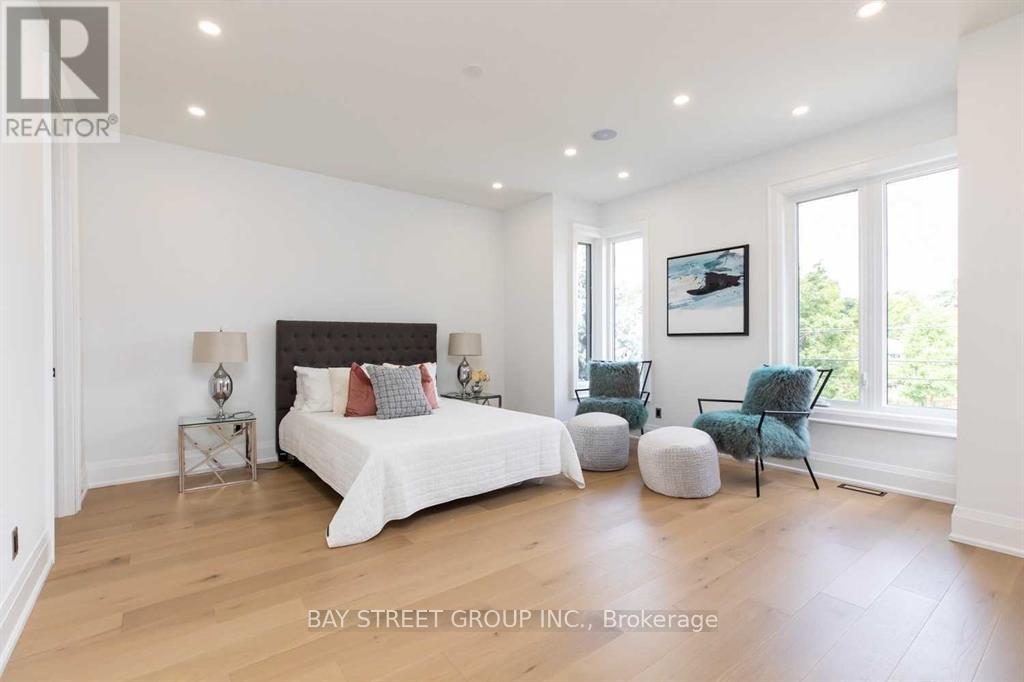 187 Rathburn Road, Toronto, Ontario  M9B 2L5 - Photo 25 - W12747178