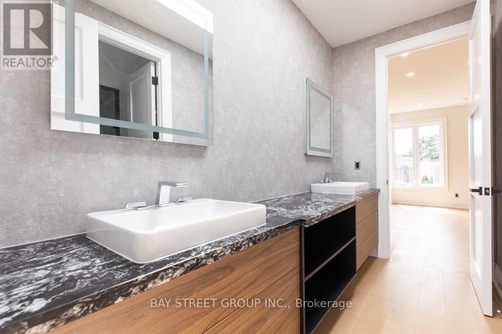 187 Rathburn Road, Toronto, Ontario  M9B 2L5 - Photo 28 - W12747178