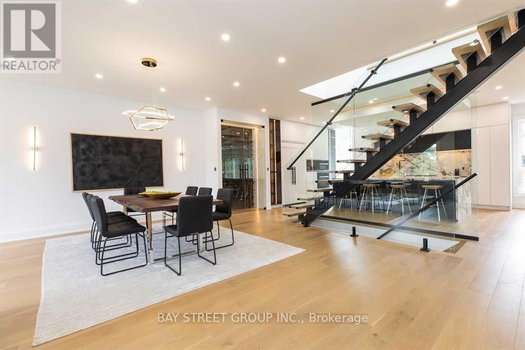 187 Rathburn Road, Toronto, Ontario  M9B 2L5 - Photo 3 - W12747178