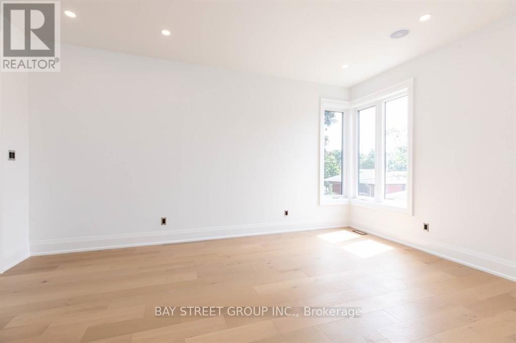 187 Rathburn Road, Toronto, Ontario  M9B 2L5 - Photo 30 - W12747178