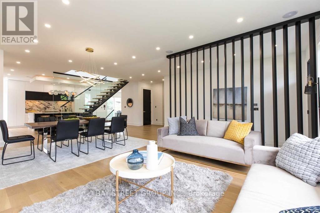 187 Rathburn Road, Toronto, Ontario  M9B 2L5 - Photo 5 - W12747178