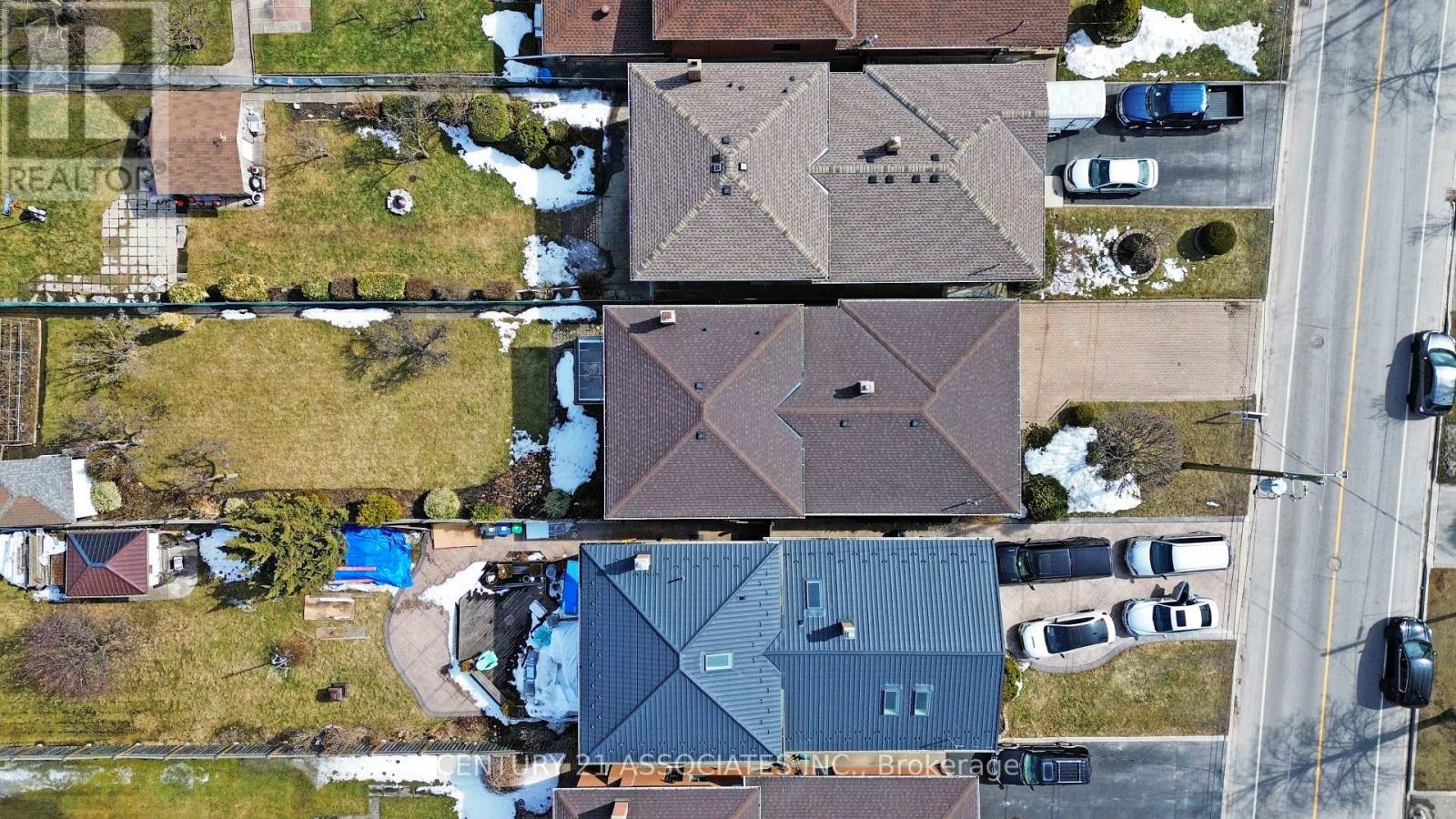 1217 Alexandra Avenue, Mississauga, Ontario  L5E 2A4 - Photo 36 - W12475265