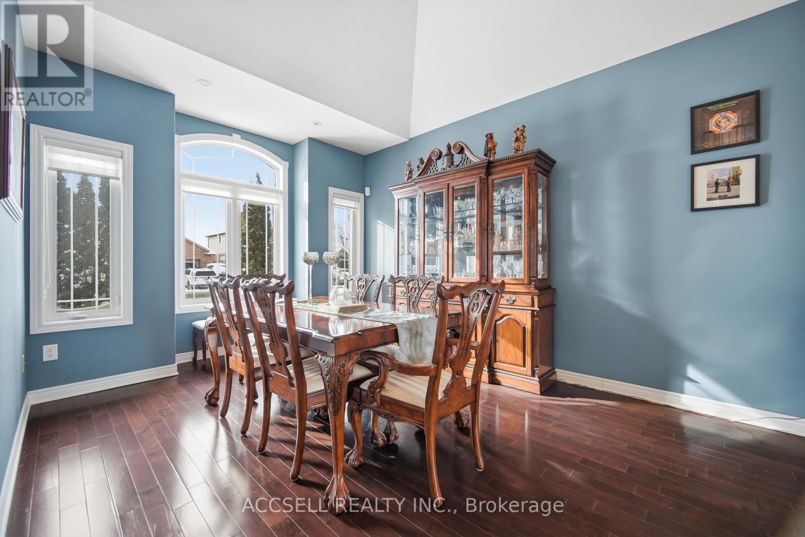 8665 Westport Drive, Niagara Falls, Ontario  L2H 0A3 - Photo 8 - X12747166