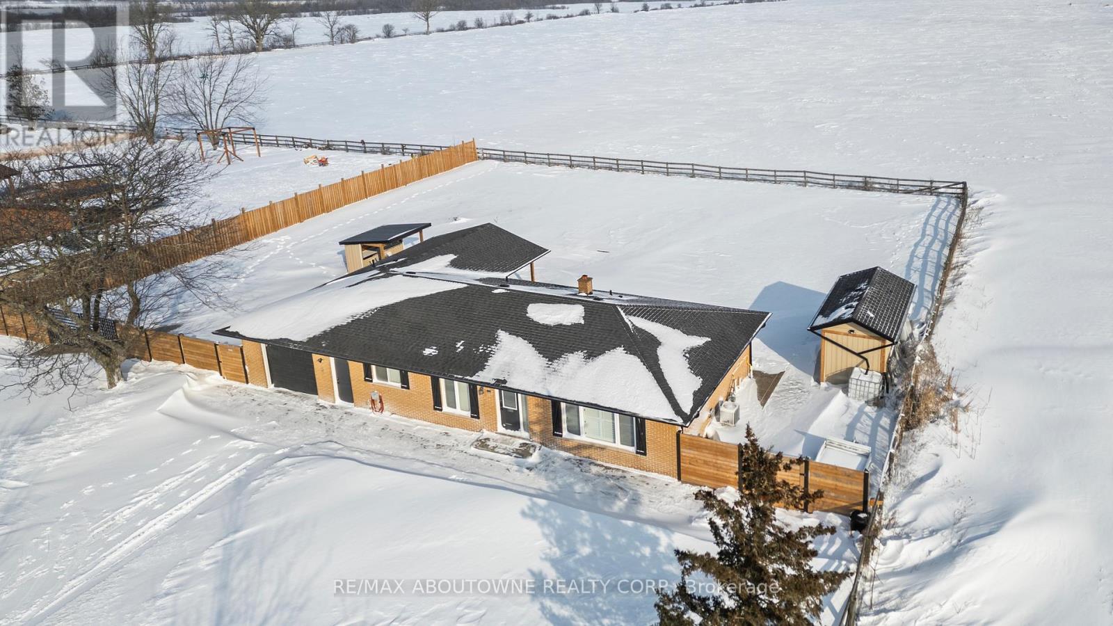 214 Binbrook Road, Hamilton, Ontario  L0R 1C0 - Photo 2 - X12747174