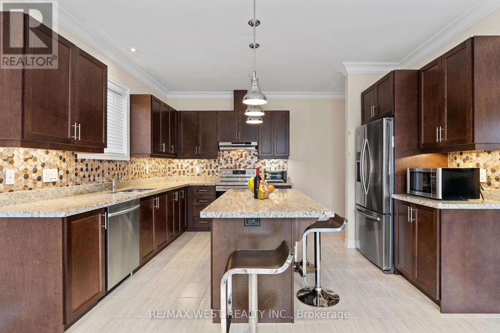 67 Robertson Road, Hamilton, Ontario  L9K 0H7 - Photo 10 - X12747186