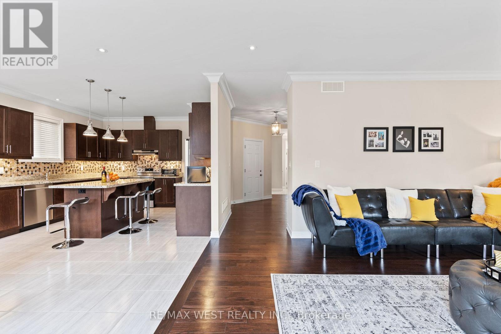 67 Robertson Road, Hamilton, Ontario  L9K 0H7 - Photo 11 - X12747186