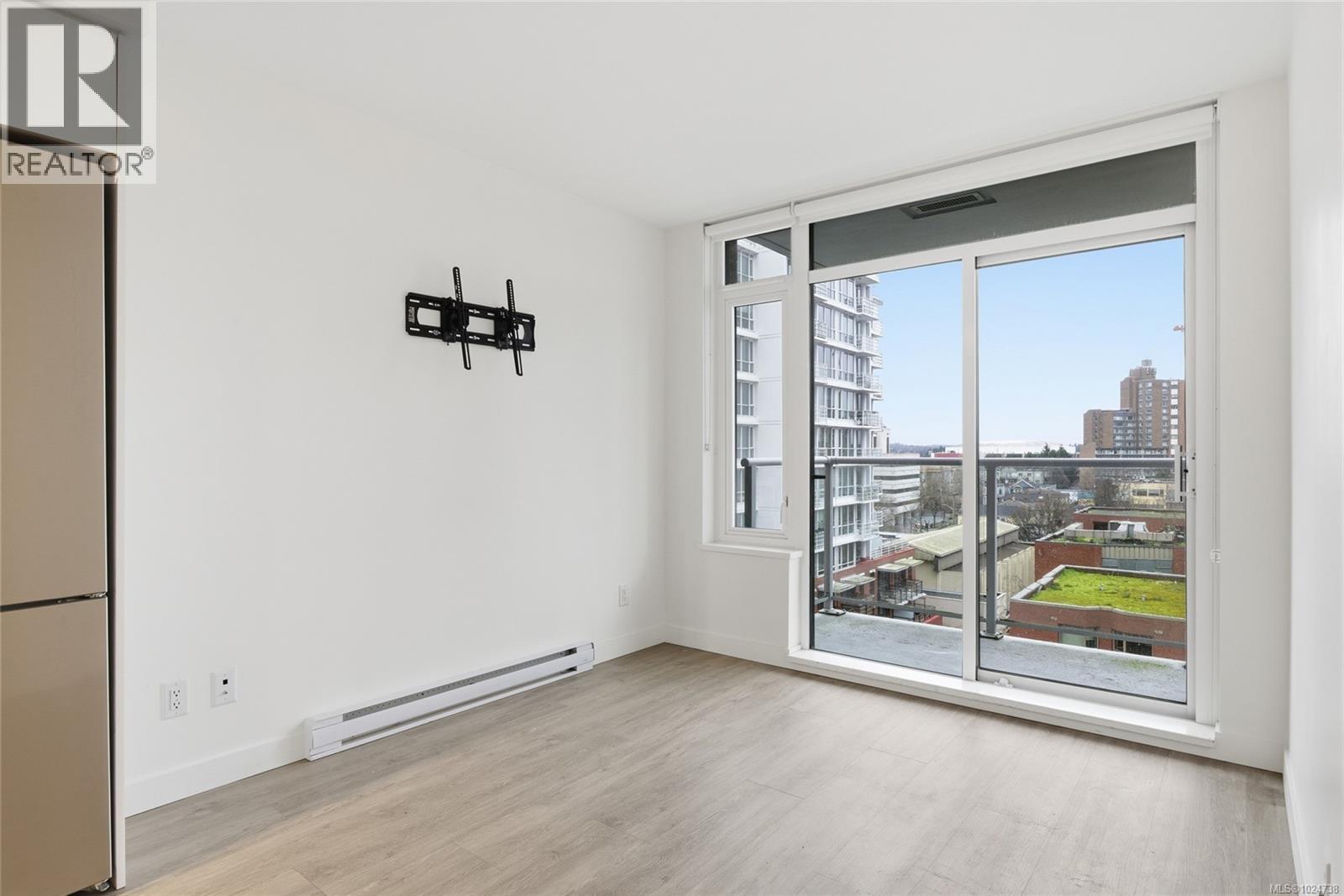 809 845 Johnson St, Victoria, British Columbia  V8W 0G3 - Photo 9 - 1024738