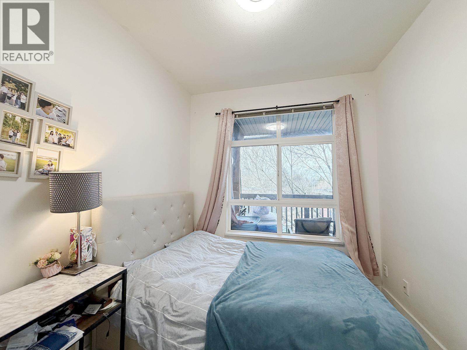 Listing Picture 4 of 25 : 310 9233 FERNDALE ROAD, Richmond / 烈治文 - 魯藝地產 Yvonne Lu Group - MLS Medallion Club Member