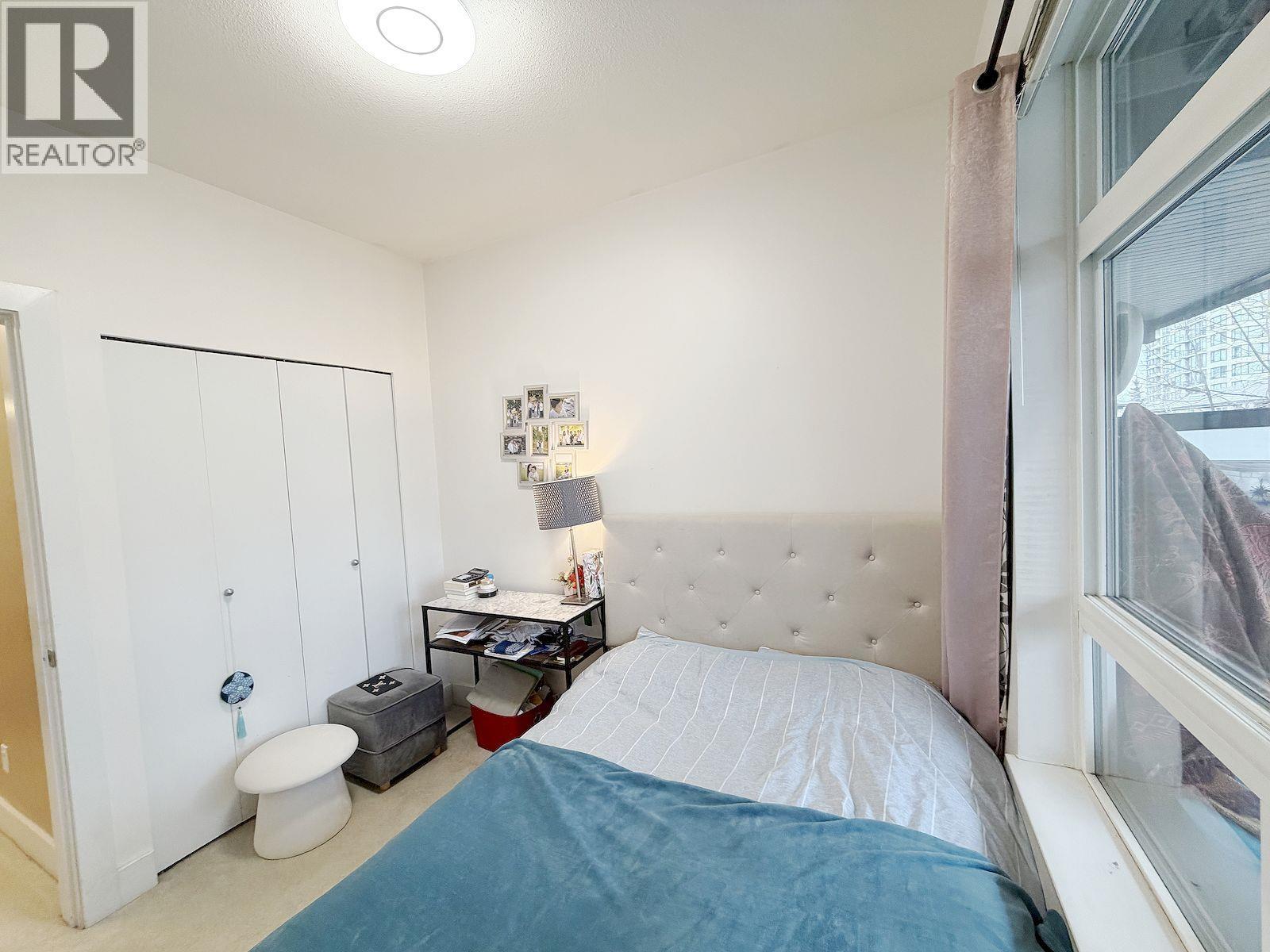 Listing Picture 5 of 25 : 310 9233 FERNDALE ROAD, Richmond / 烈治文 - 魯藝地產 Yvonne Lu Group - MLS Medallion Club Member