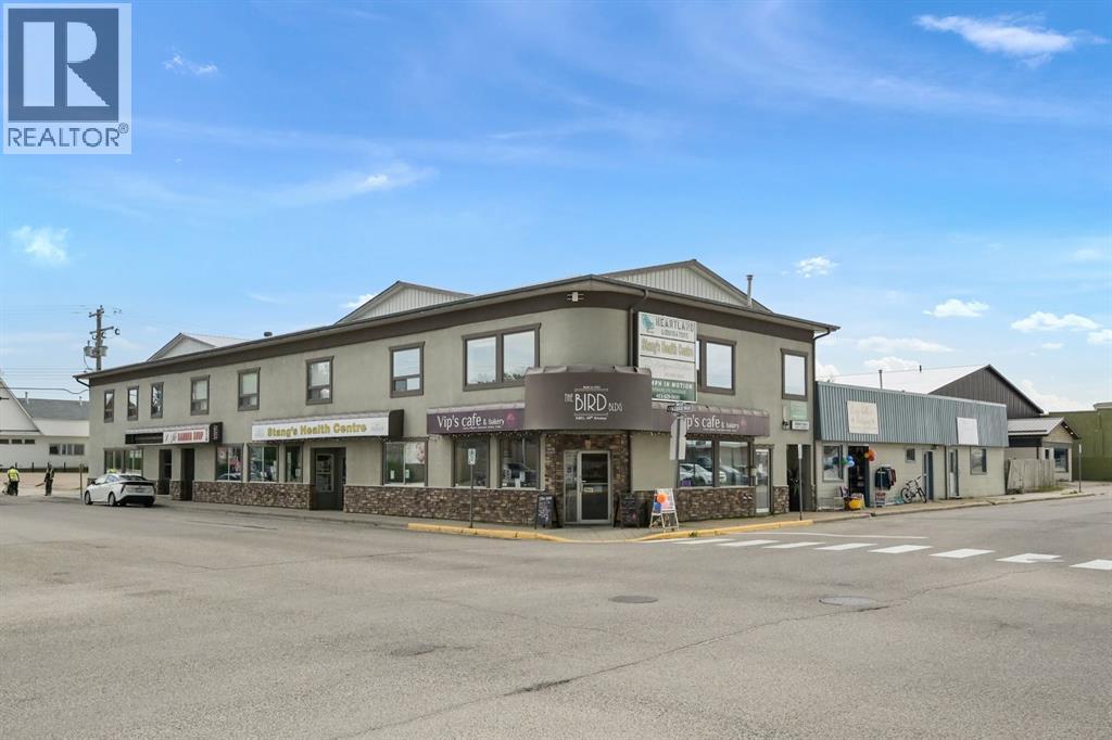 5001-05 49 Avenue, Olds, Alberta  T4H 1W9 - Photo 4 - A2240906