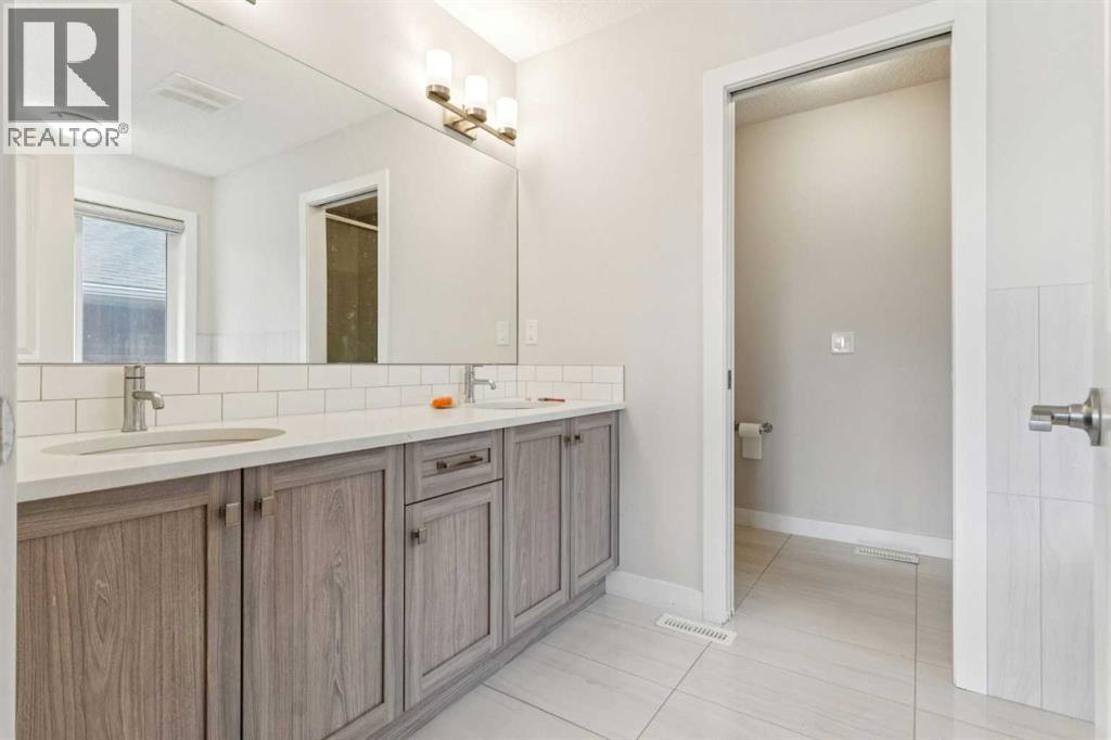 118 Saddlestone Park Ne, Calgary, Alberta  T3J 0Z4 - Photo 27 - A2264197