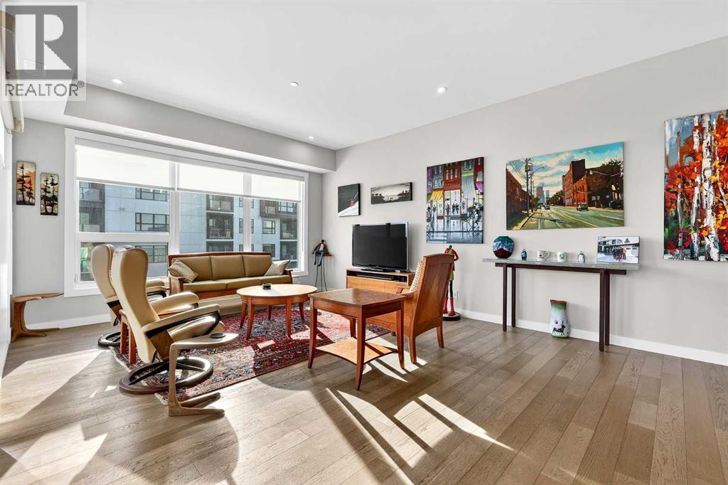 402, 21 Lebel Crescent Nw, Calgary, Alberta  T2Y 0L1 - Photo 10 - A2282981