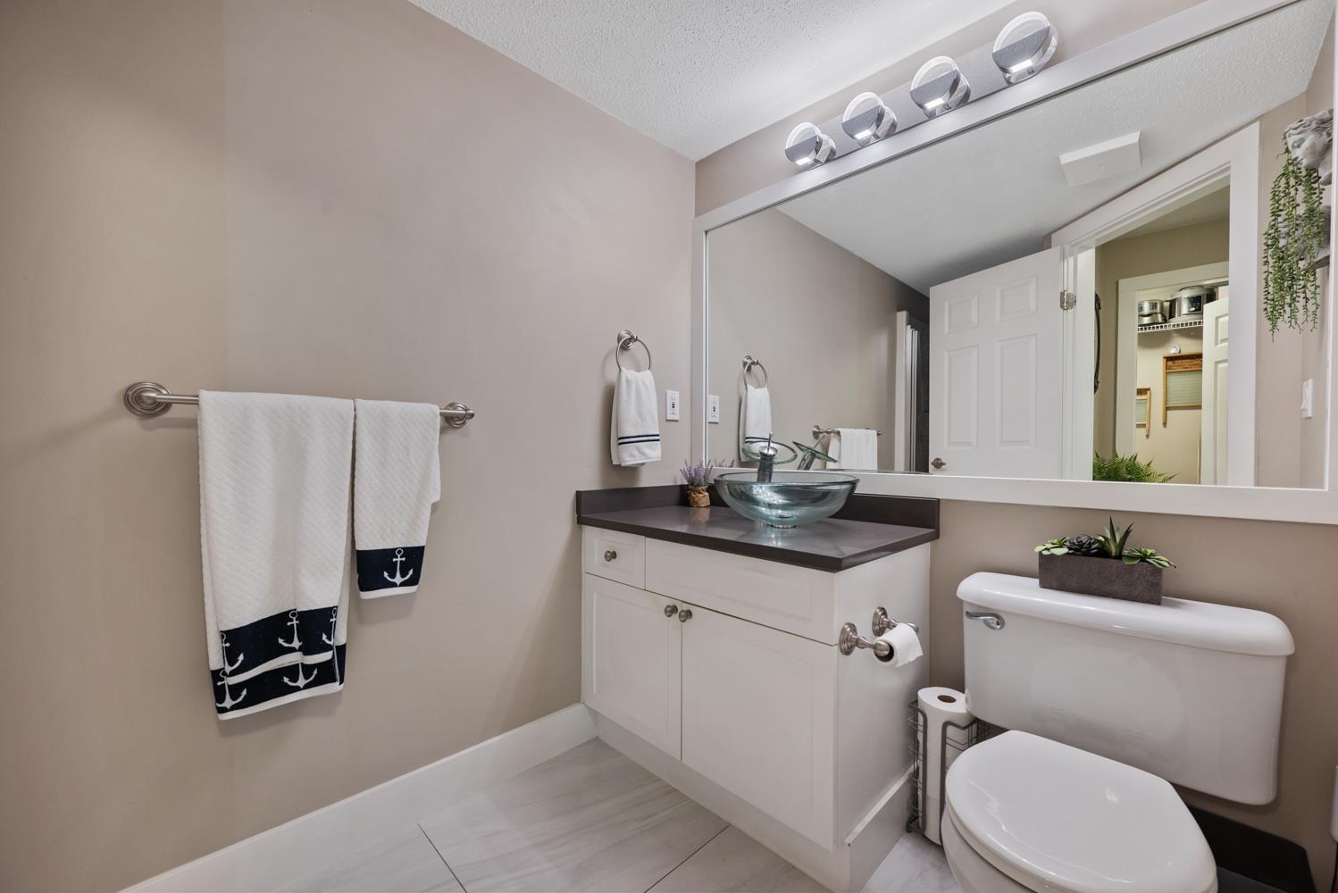 215 8068 120a Street, Surrey, British Columbia  V3W 3P3 - Photo 30 - R3085219