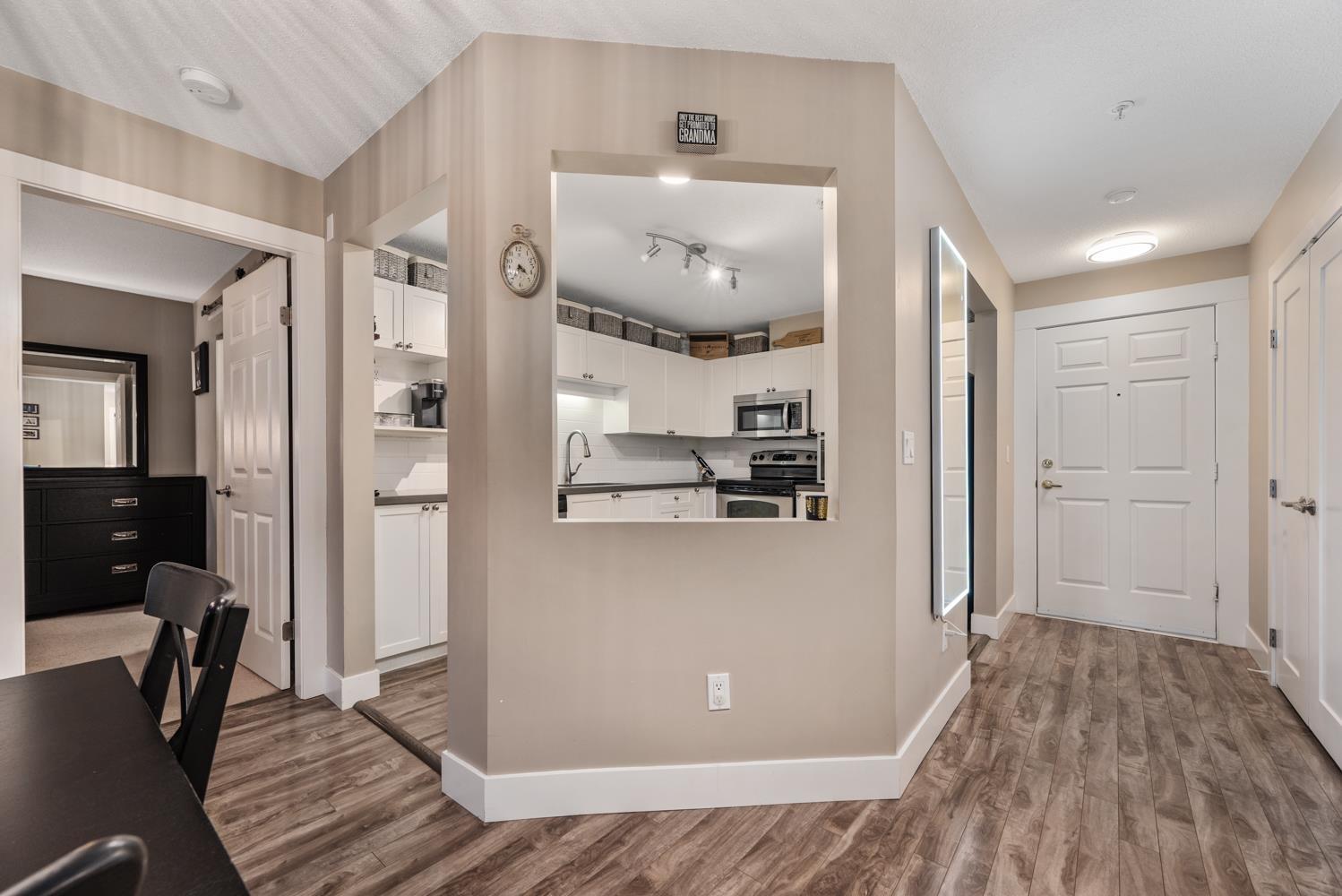 215 8068 120a Street, Surrey, British Columbia  V3W 3P3 - Photo 7 - R3085219