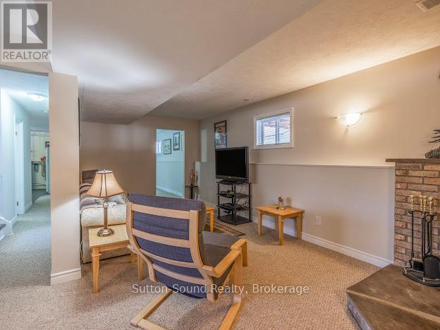 240135 Wilcox Side Road, Georgian Bluffs, Ontario  N4K 5N7 - Photo 26 - X12747232