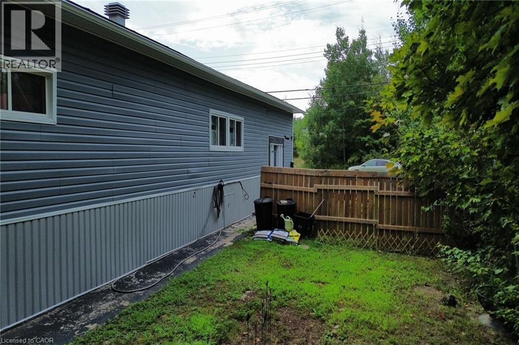 21 Westhill Road, Elliot Lake, Ontario  P5A 1A4 - Photo 5 - 40802175