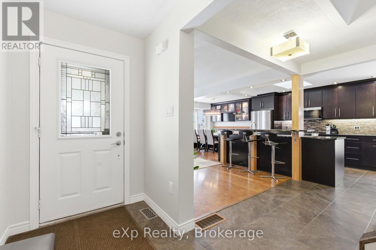 48 Killoran Crescent, Stratford, Ontario  N4Z 1H6 - Photo 9 - X12747284