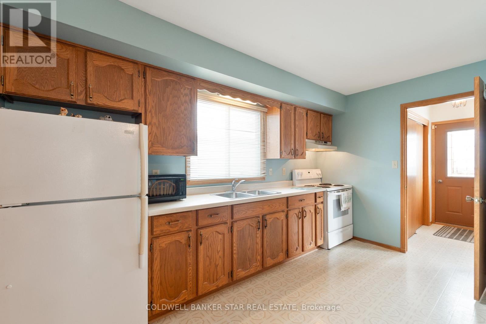 35 Rice Road, St. Thomas, Ontario  N5R 5X9 - Photo 16 - X12747242