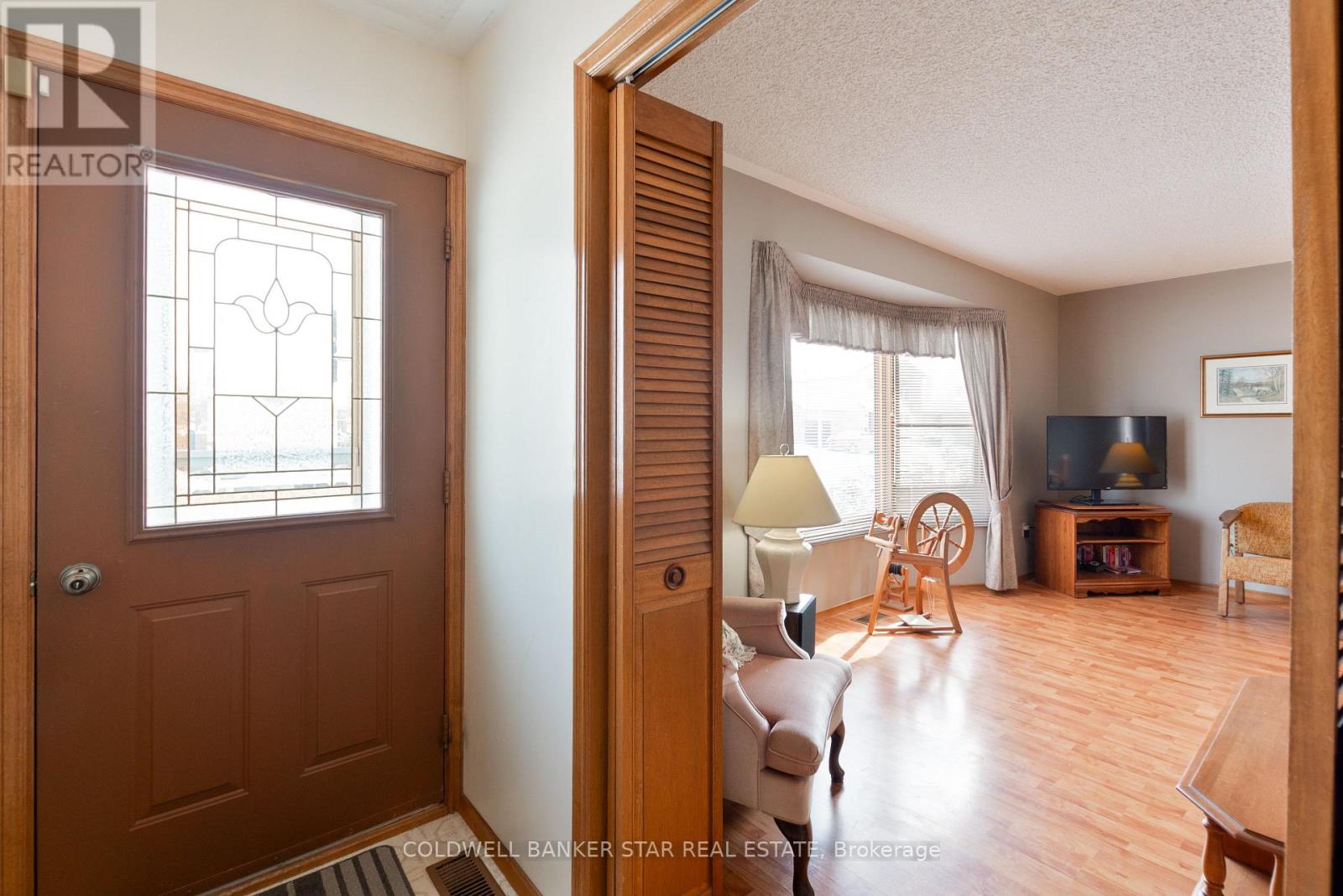 35 Rice Road, St. Thomas, Ontario  N5R 5X9 - Photo 6 - X12747242