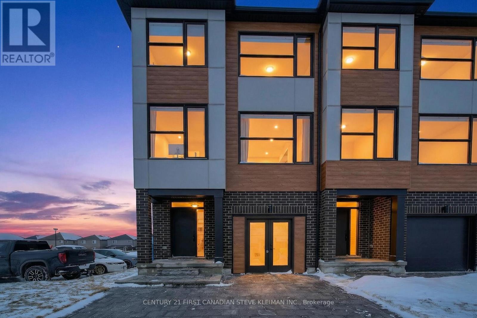 103 - 2830 TOKALA TRAIL, London North, Ontario