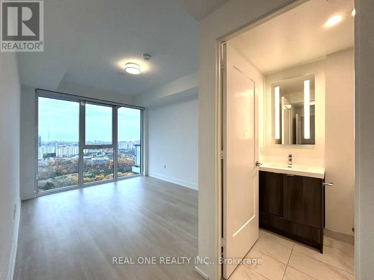 2704 - 30 Inn On The Park Drive, Toronto, Ontario  M3C 0P7 - Photo 13 - C12747204