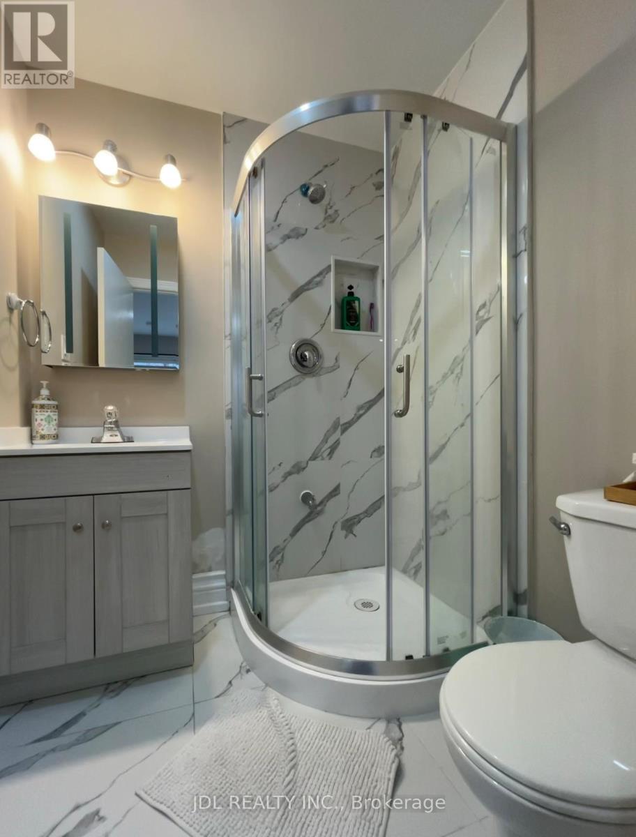 Unit 3 - 62 Banstock Dr Drive, Toronto, Ontario  M2K 2H6 - Photo 3 - C12747216