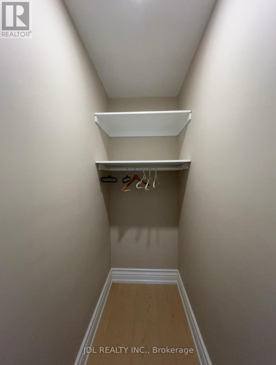 Unit 3 - 62 Banstock Dr Drive, Toronto, Ontario  M2K 2H6 - Photo 4 - C12747216