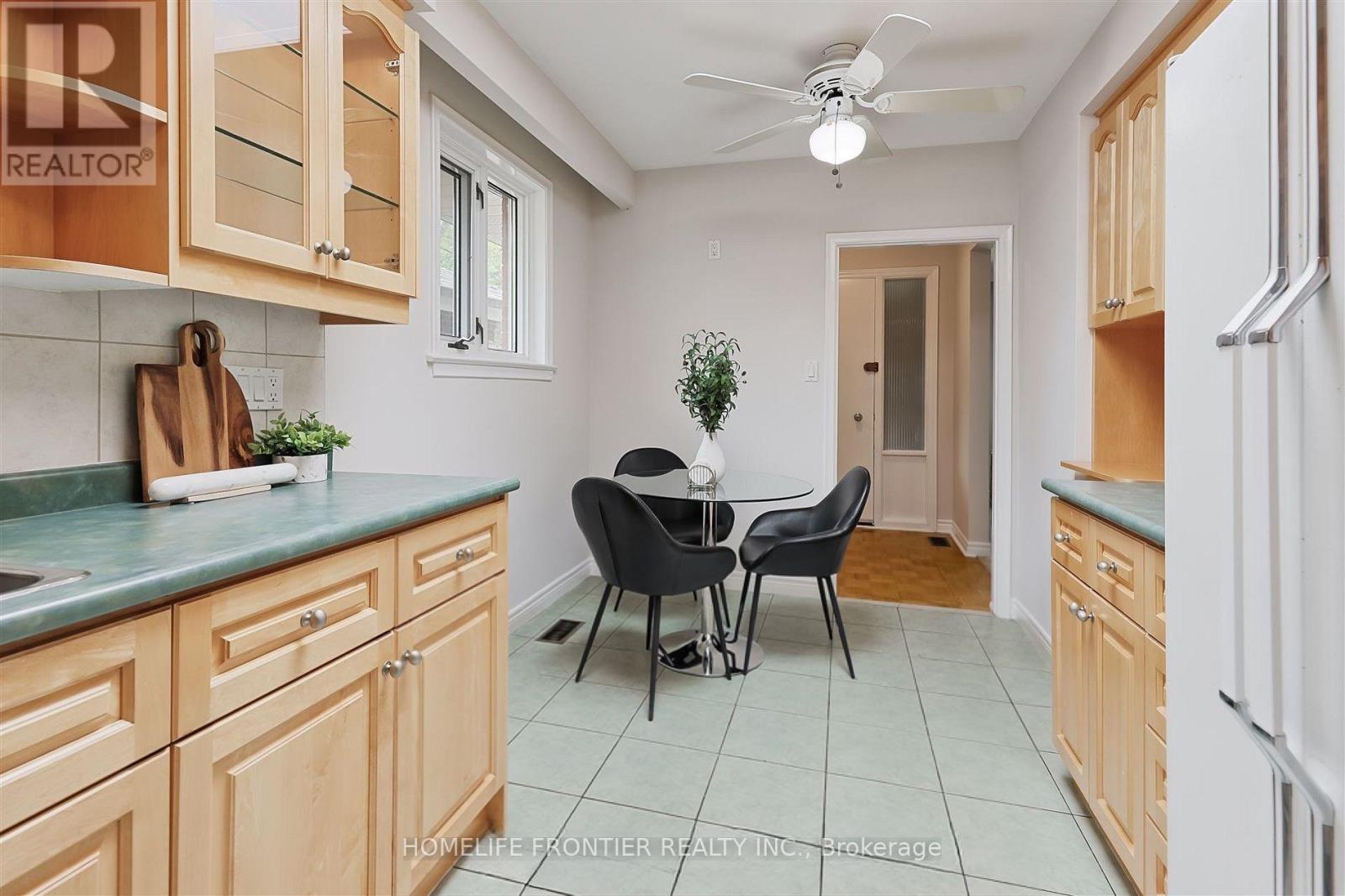 Upper - 11 Alpaca Drive, Toronto, Ontario  M1J 2Z8 - Photo 10 - E12747214