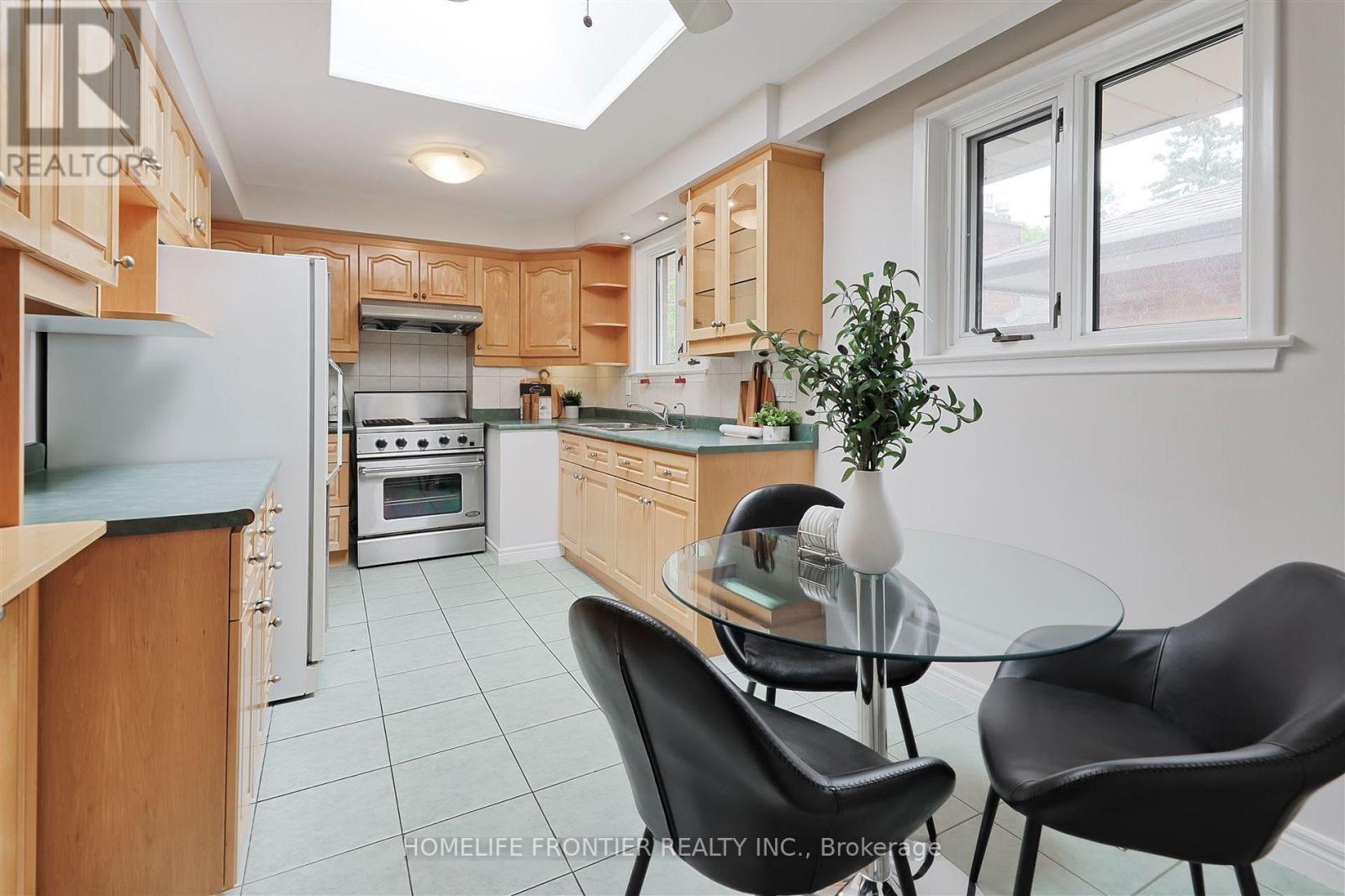 Upper - 11 Alpaca Drive, Toronto, Ontario  M1J 2Z8 - Photo 8 - E12747214