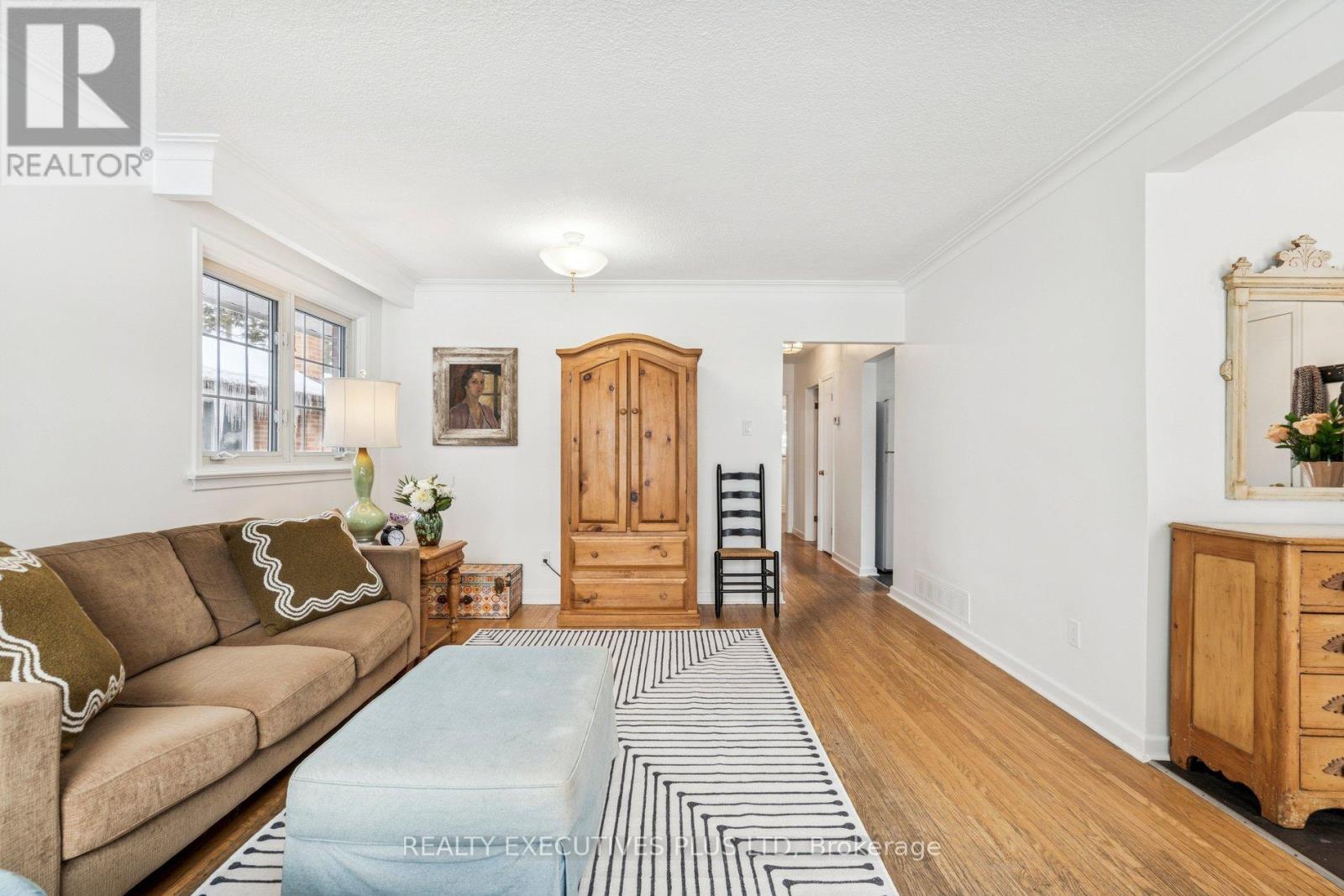 124 Applefield Drive, Toronto, Ontario  M1P 3Y2 - Photo 10 - E12747230