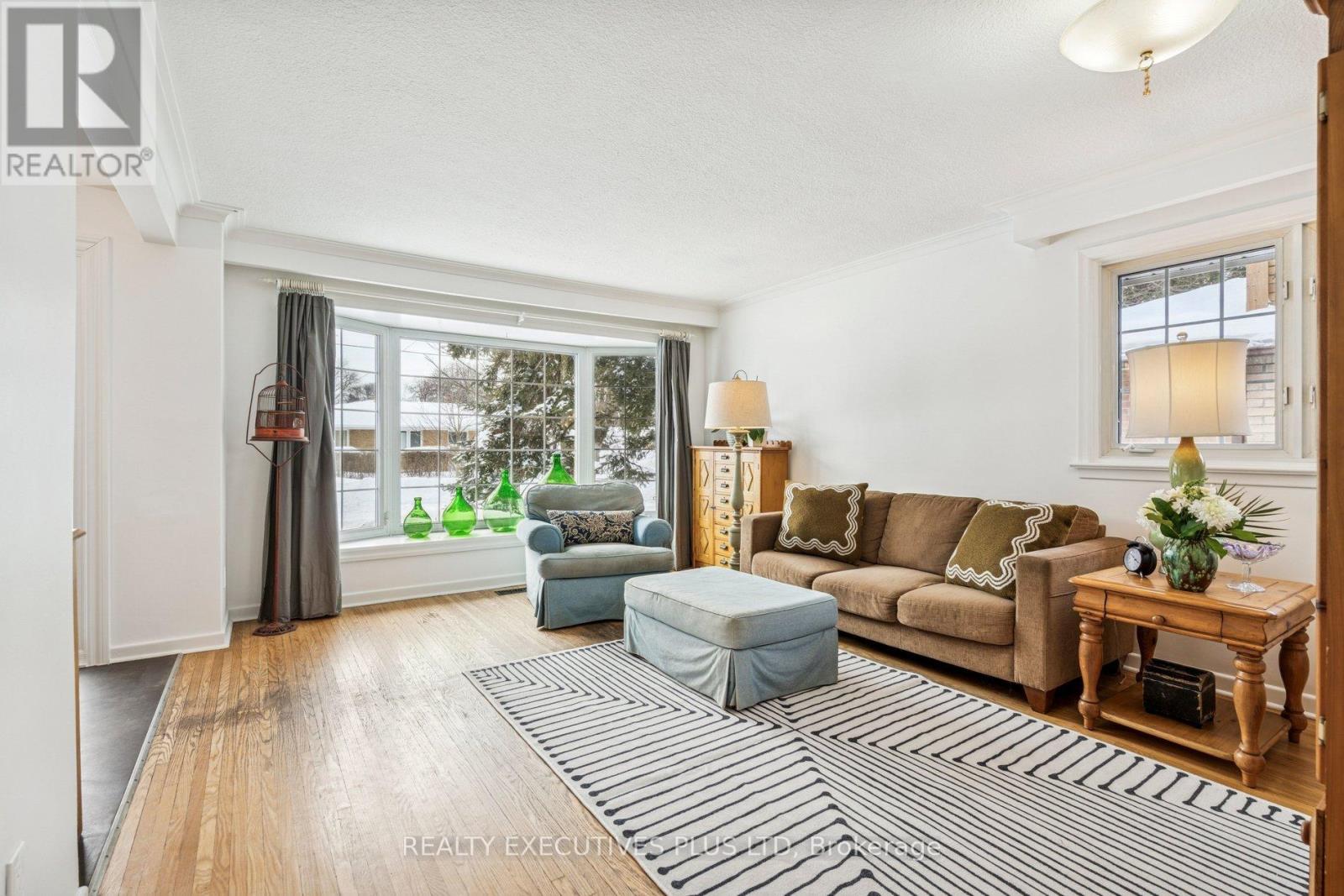 124 Applefield Drive, Toronto, Ontario  M1P 3Y2 - Photo 12 - E12747230