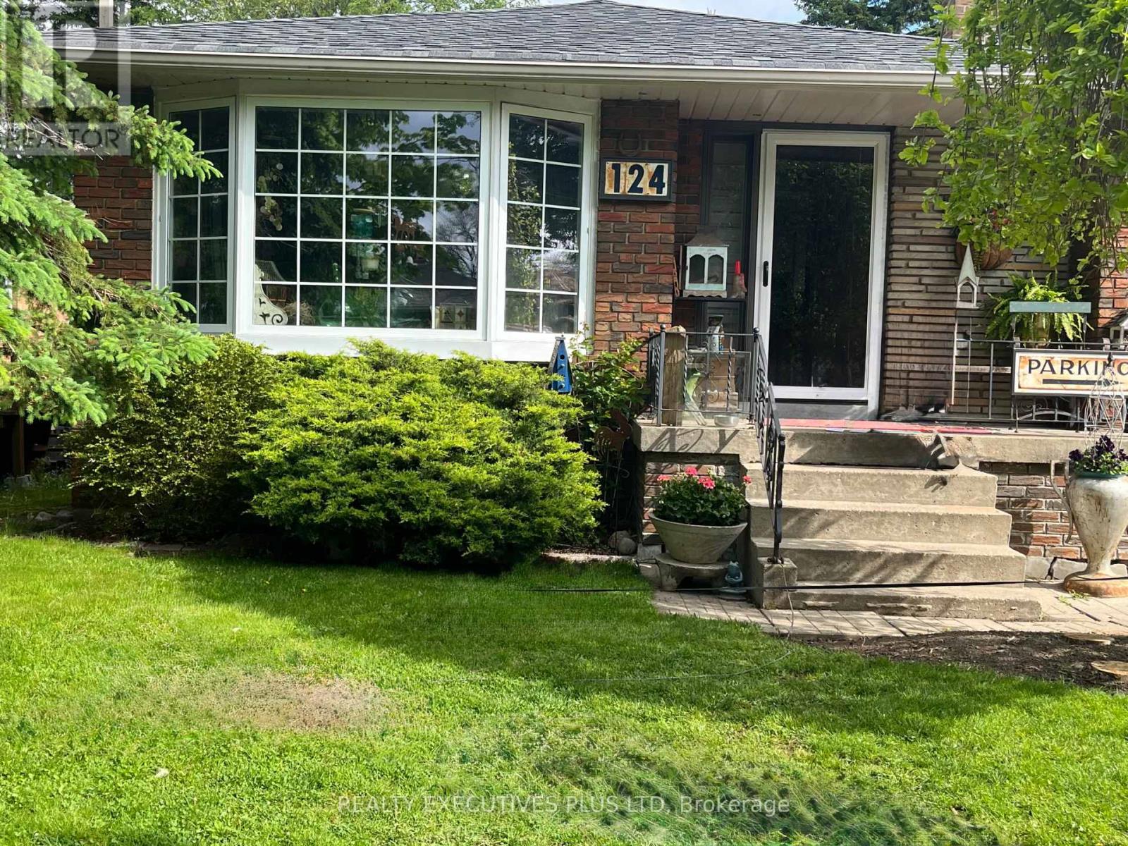 124 Applefield Drive, Toronto, Ontario  M1P 3Y2 - Photo 2 - E12747230