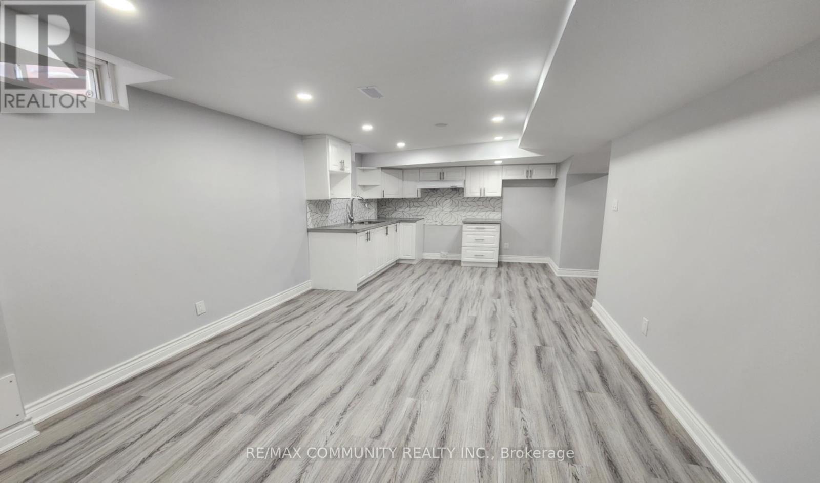 Bsmt - 1004 Maury Crescent, Pickering, Ontario  L1X 1P6 - Photo 2 - E12747236