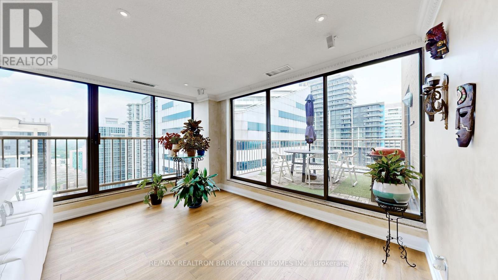 2803 - 100 Upper Madison Avenue, Toronto, Ontario  M2N 6M4 - Photo 10 - C12747276