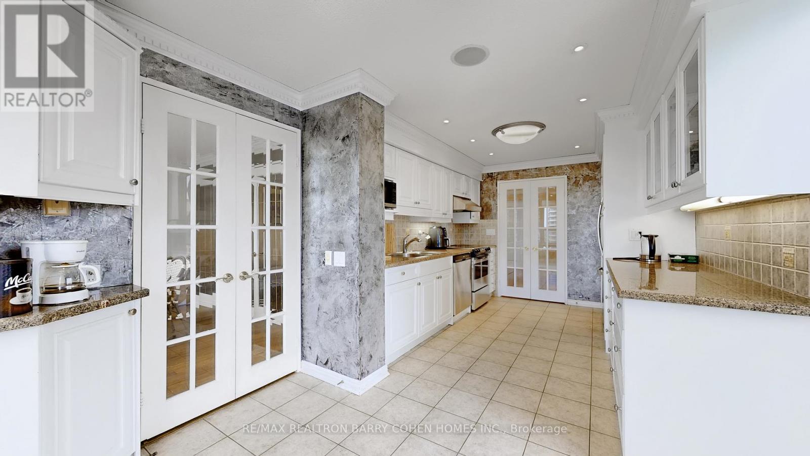 2803 - 100 Upper Madison Avenue, Toronto, Ontario  M2N 6M4 - Photo 11 - C12747276