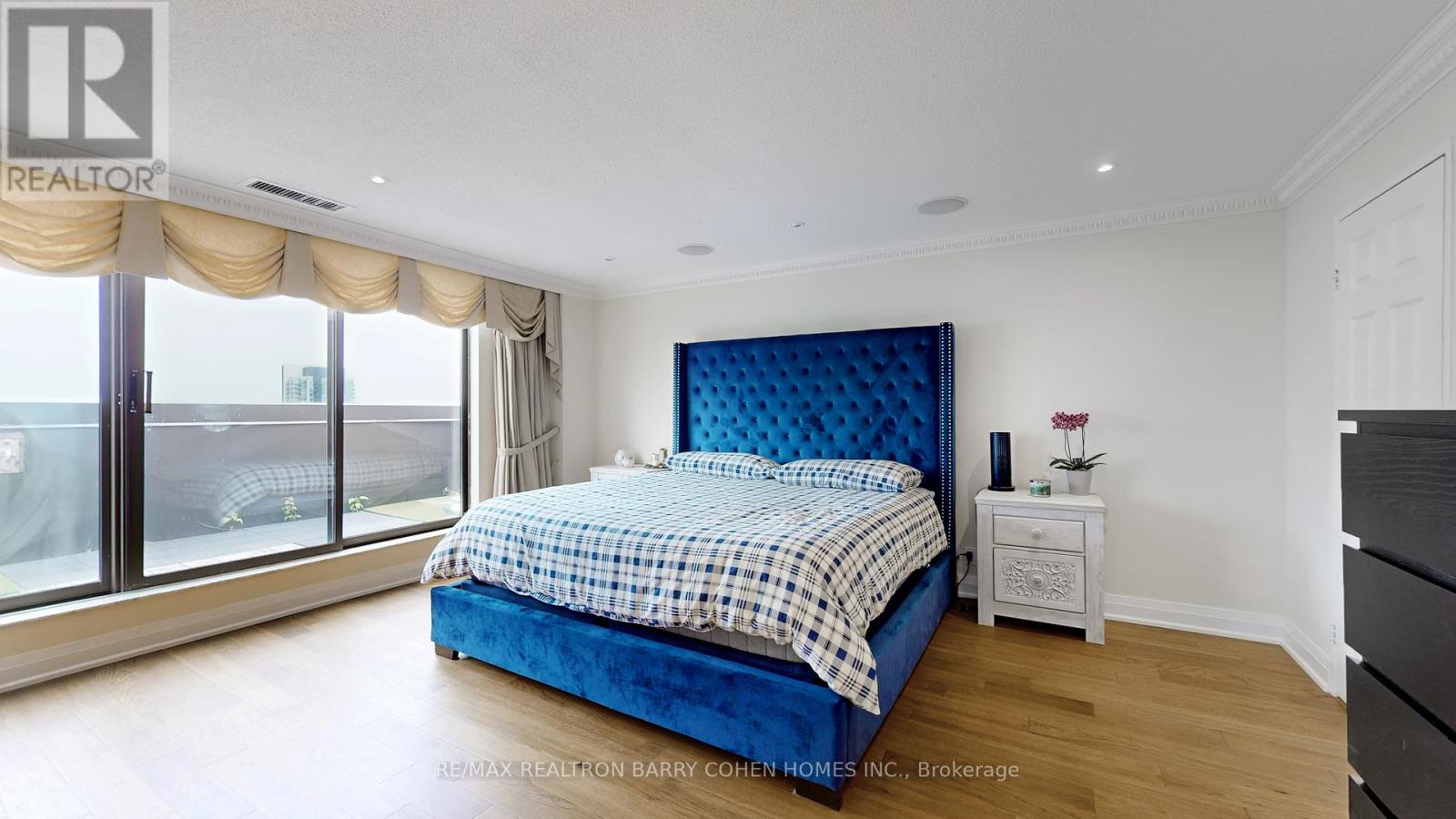 2803 - 100 Upper Madison Avenue, Toronto, Ontario  M2N 6M4 - Photo 15 - C12747276