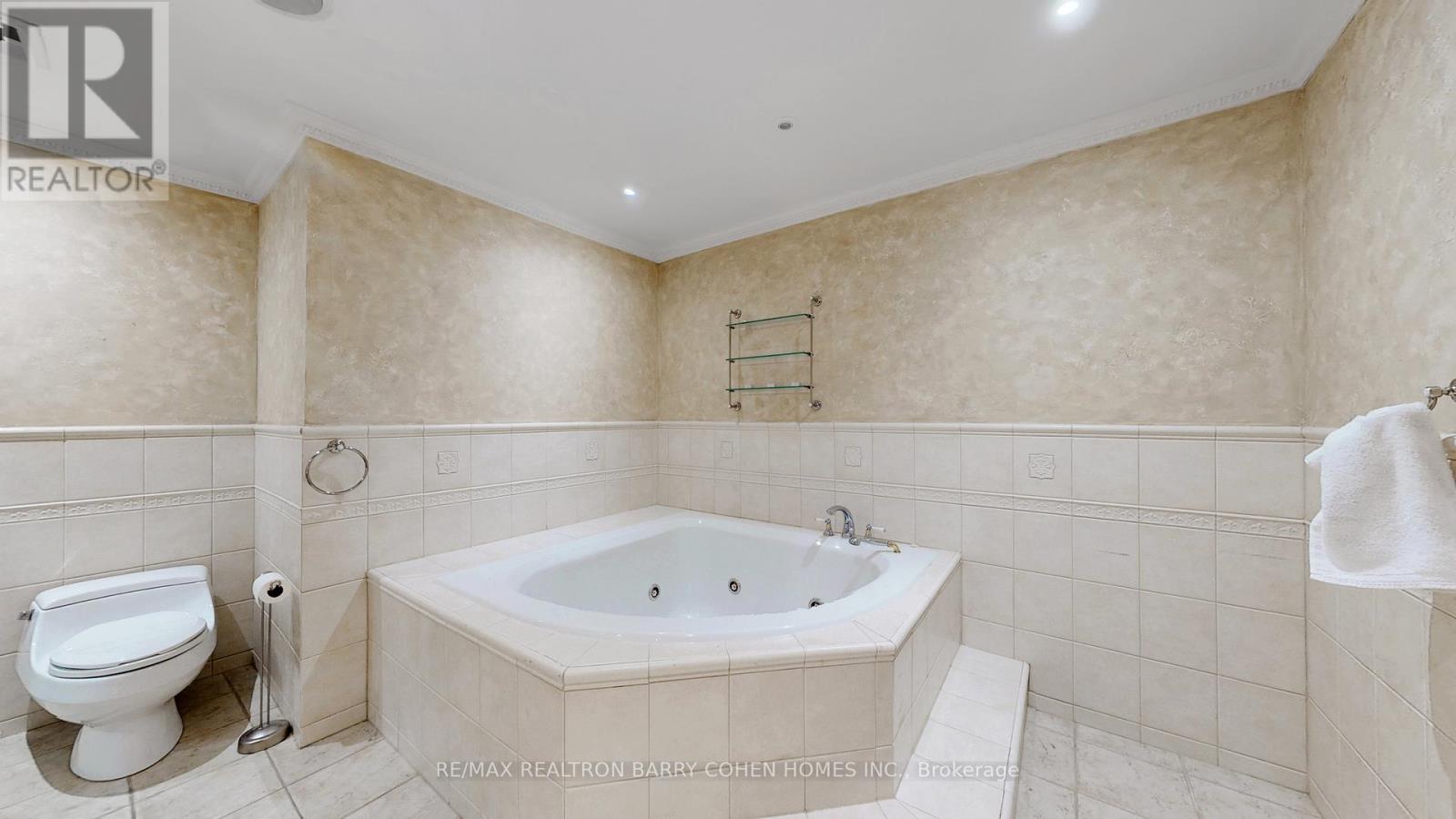 2803 - 100 Upper Madison Avenue, Toronto, Ontario  M2N 6M4 - Photo 18 - C12747276