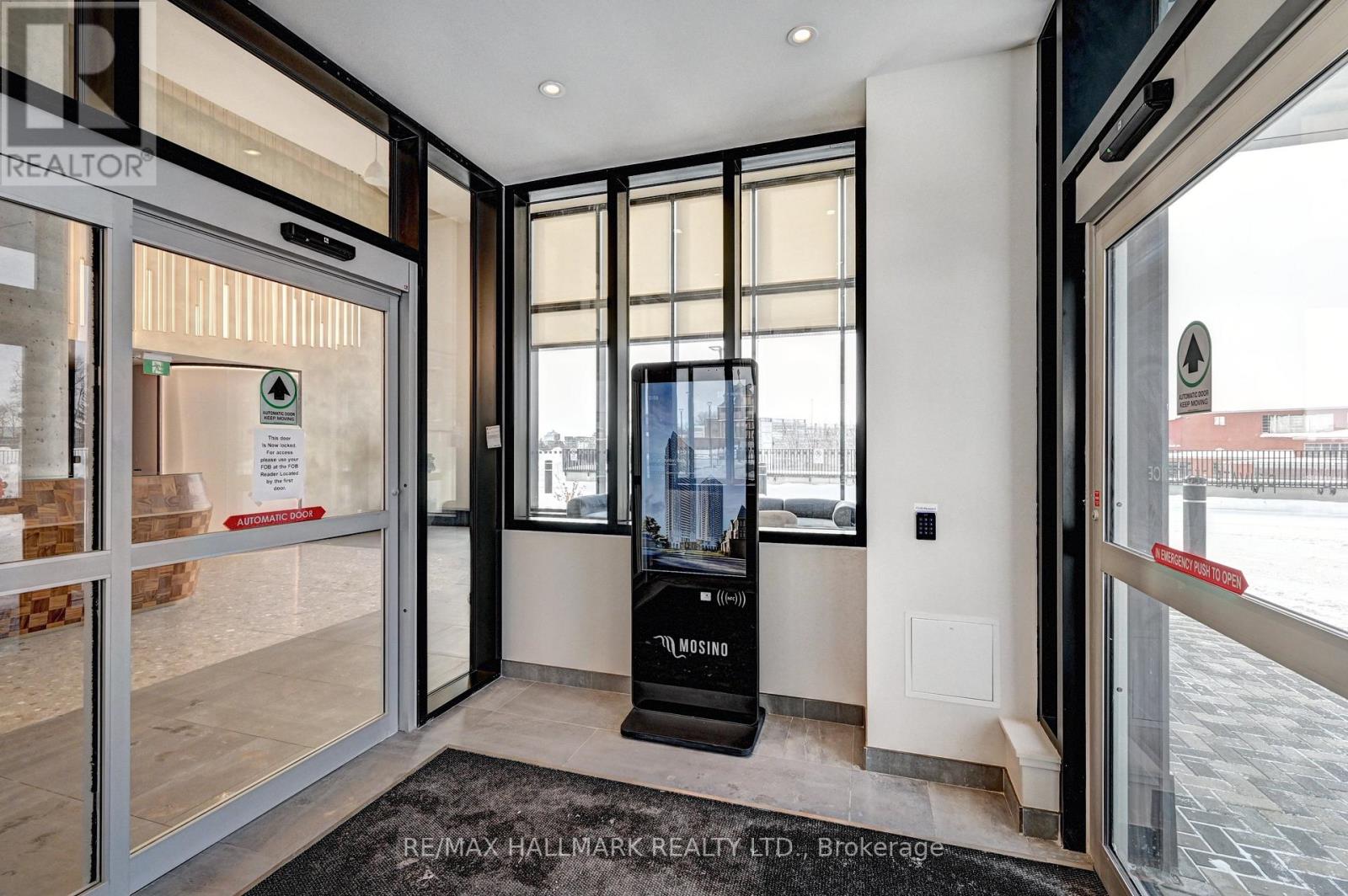 705 - 25 Wellington Street S, Kitchener, Ontario  N2G 0G5 - Photo 4 - X12747250