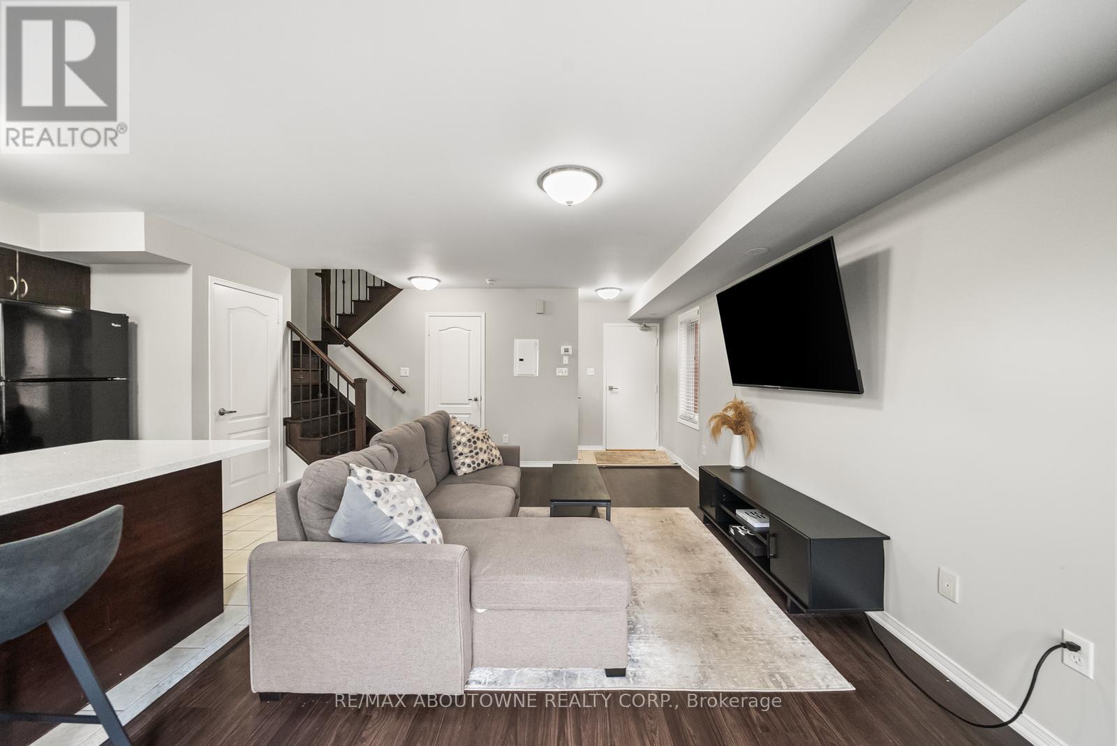 3 - 2551 Sixth Line, Oakville, Ontario  L6H 0H7 - Photo 12 - W12428589