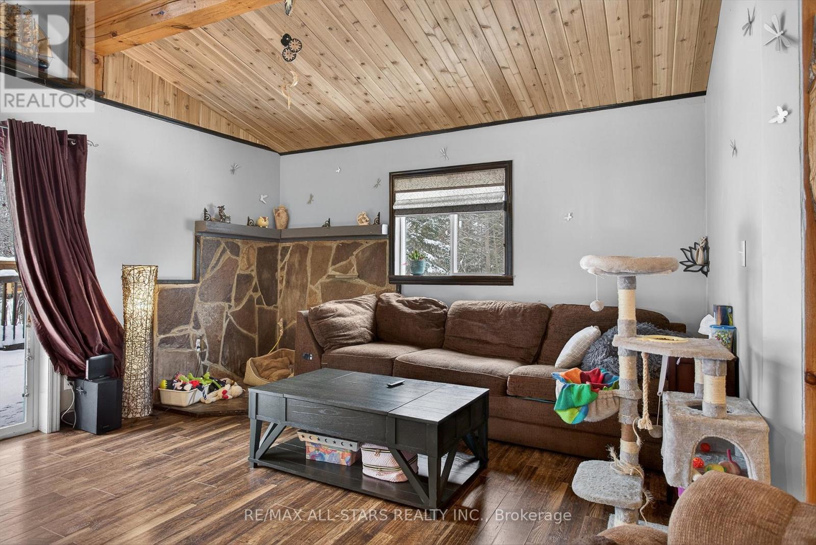 28 Pine Ridge Road, Kawartha Lakes, Ontario  K0M 2L0 - Photo 13 - X12747304