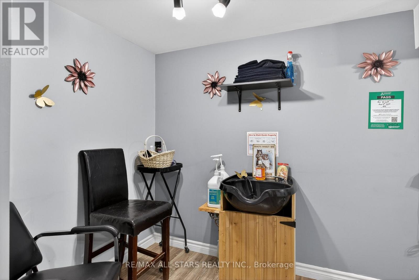 28 Pine Ridge Road, Kawartha Lakes, Ontario  K0M 2L0 - Photo 25 - X12747304