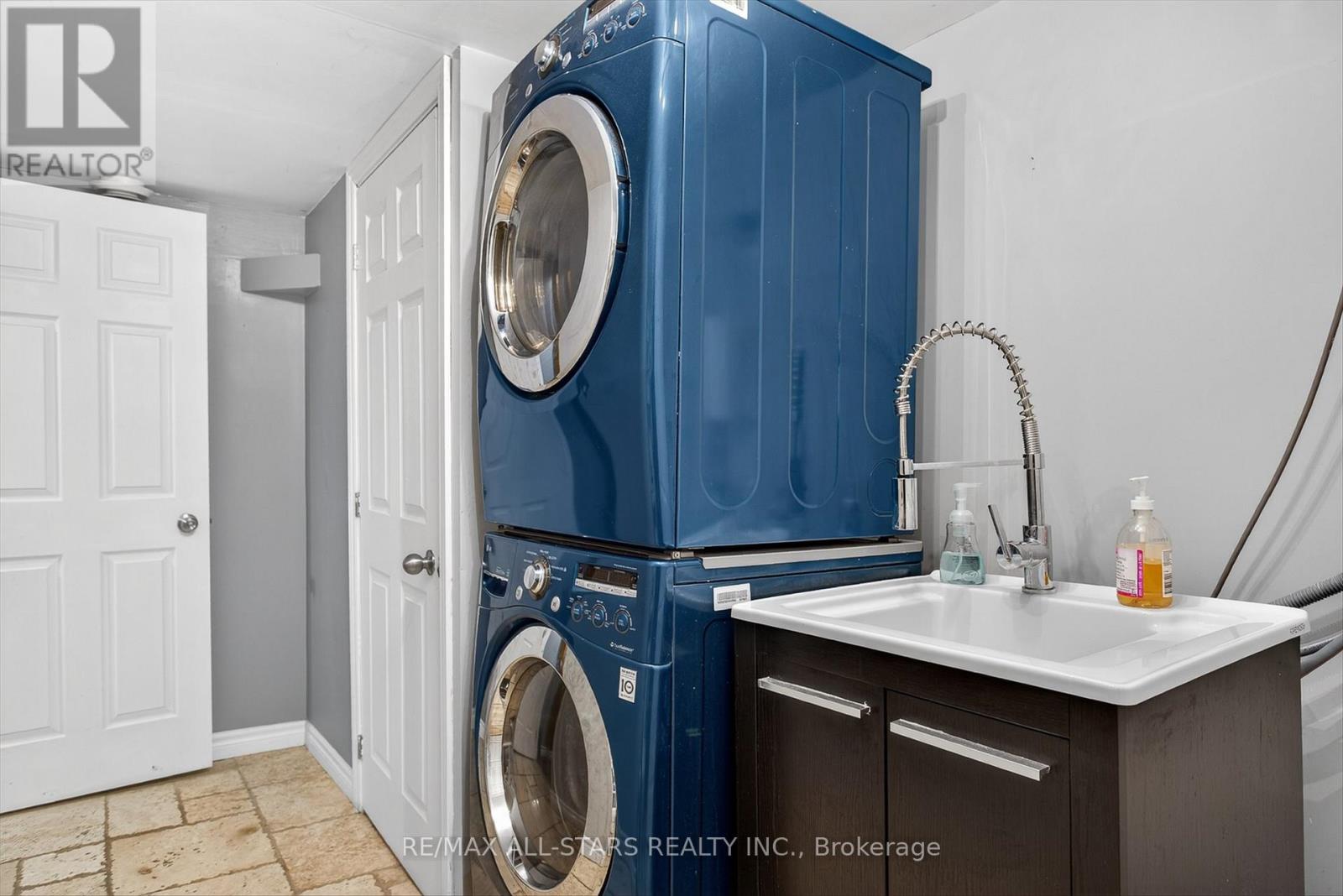 28 Pine Ridge Road, Kawartha Lakes, Ontario  K0M 2L0 - Photo 28 - X12747304